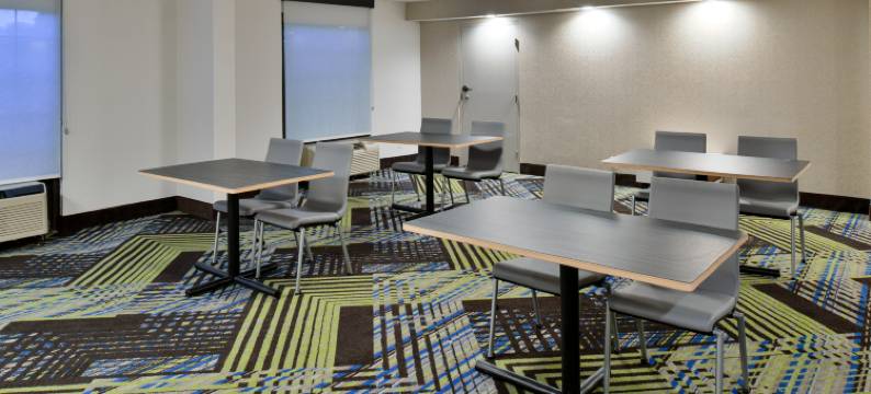 Holiday Inn Express 温斯顿塞勒姆市中心西(Holiday Inn Express WINSTON-SALEM MEDICAL CTR AREA by IHG)图片