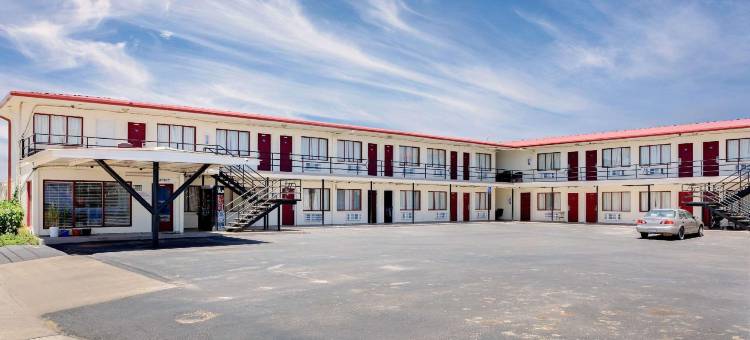 比格斯普林骑士酒店(Knights Inn Big Spring)图片