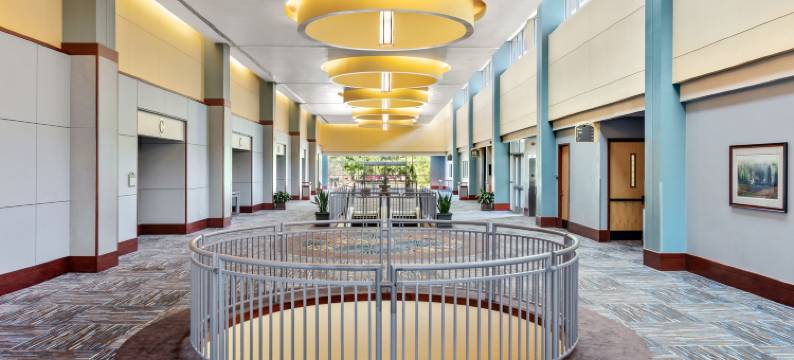 米德韦斯特城里德会议中心万豪德尔塔酒店(Delta Hotels Midwest City at the Reed Conference Center)图片