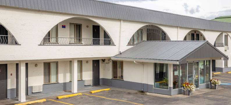 坎卢普斯市中心温德姆豪生酒店(Howard Johnson by Wyndham Downtown Kamloops)图片