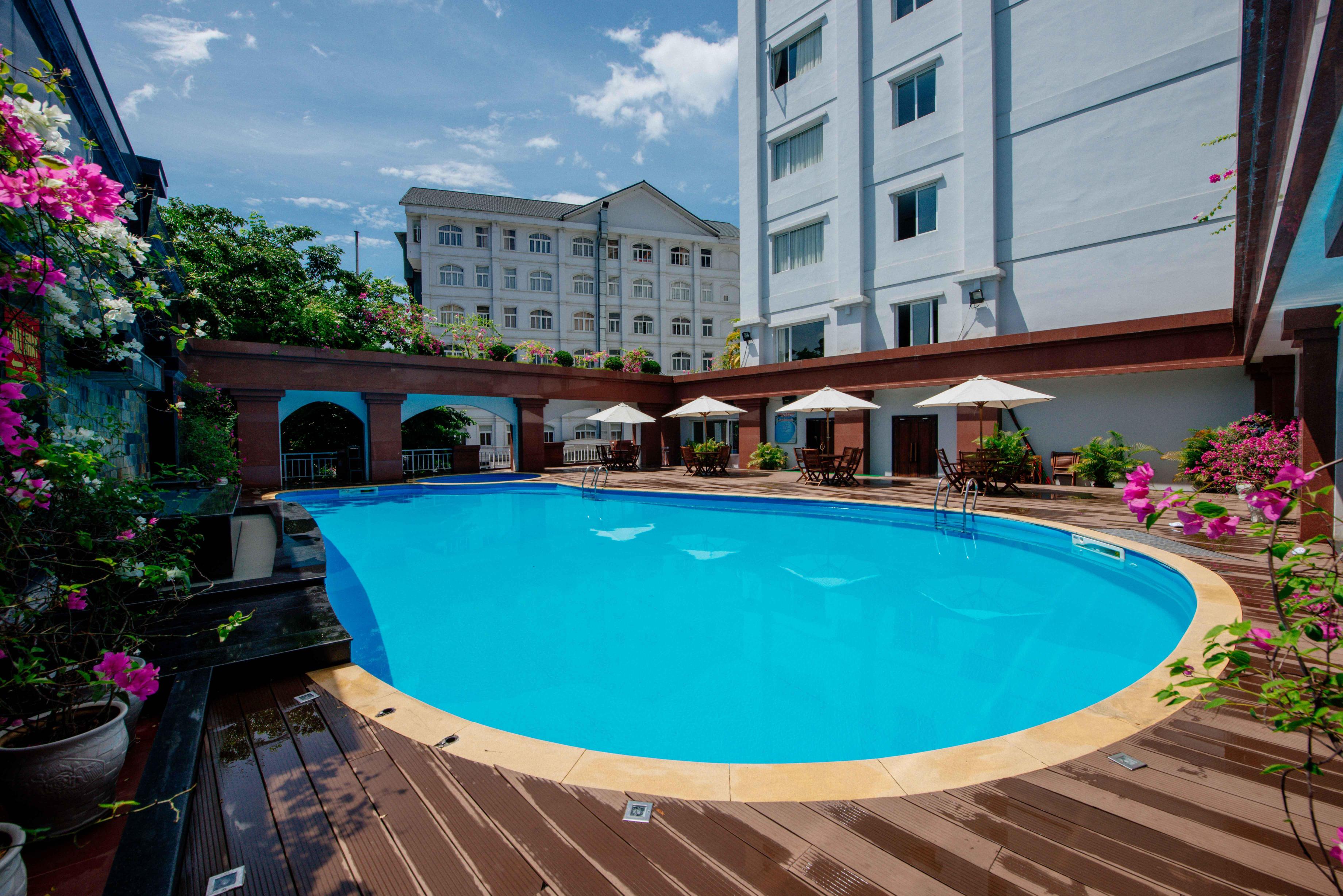 Lao Cai Star Hotel Over view