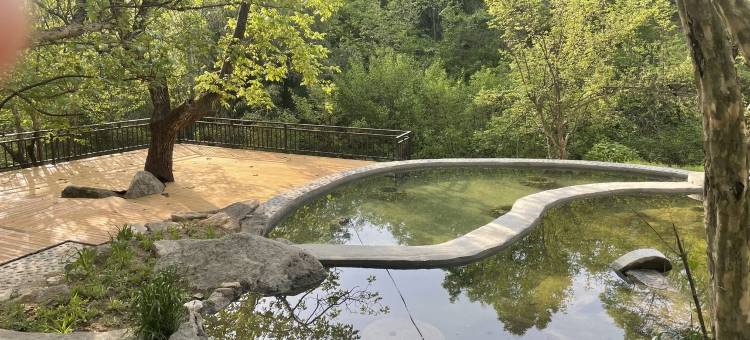 半山瓦舍特色民宿(尧栾西高速分店)图片