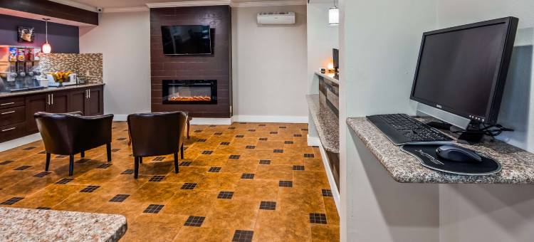 特勒尔速 8 酒店(SureStay By Best Western Terrell)(SureStay Hotel by Best Western Terrell)图片