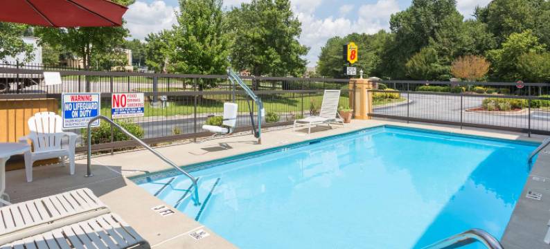 诺克罗斯-I-85亚特兰大速8酒店(Super 8 by Wyndham Norcross/I-85 Atlanta)图片