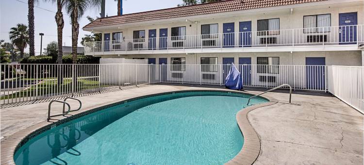 弗雷斯诺6号汽车旅馆 - 北巴求大道(Motel 6 Fresno, CA)图片