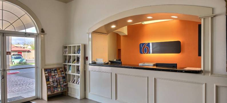 德克萨斯爱丁堡 6 号汽车旅馆(Motel 6 Edinburg, TX)图片