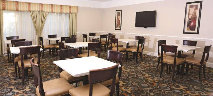 诺福克拉昆塔温德姆套房酒店(La Quinta Inn & Suites by Wyndham Norfolk)图片