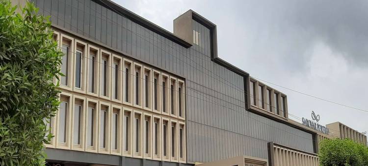 莫尔比萨罗瓦门廊酒店(Sarovar Portico Morbi)图片