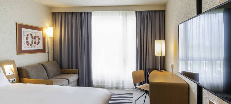 瓦朗谢讷机场诺富特酒店(Novotel Valenciennes)图片