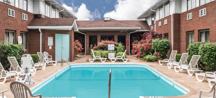 奥法隆温德姆速8酒店(Super 8 by Wyndham O'Fallon)图片