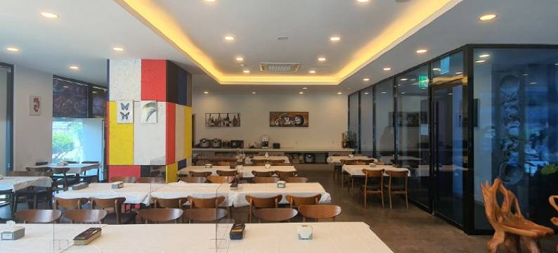 Full Moon酒店(Full Moon Hotel)图片