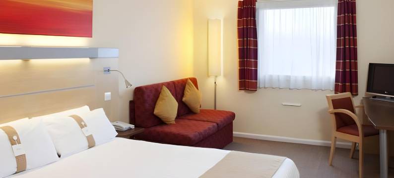 洲际智选假日酒店卡迪夫机场(Holiday Inn Express Cardiff Airport, an IHG Hotel)图片