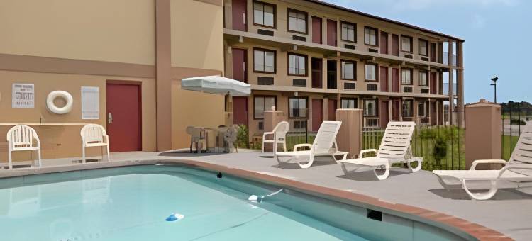 斯普林菲尔德44号州际公路戴斯套房酒店(Days Inn & Suites by Wyndham Springfield on I-44)图片