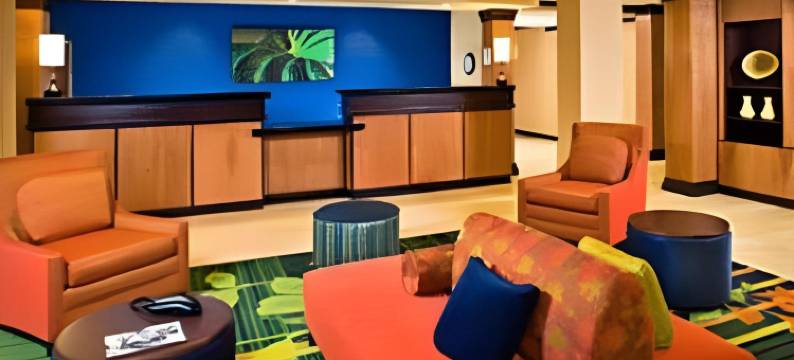 密尔沃基机场万枫酒店及套房(Fairfield Inn & Suites Milwaukee Airport)图片