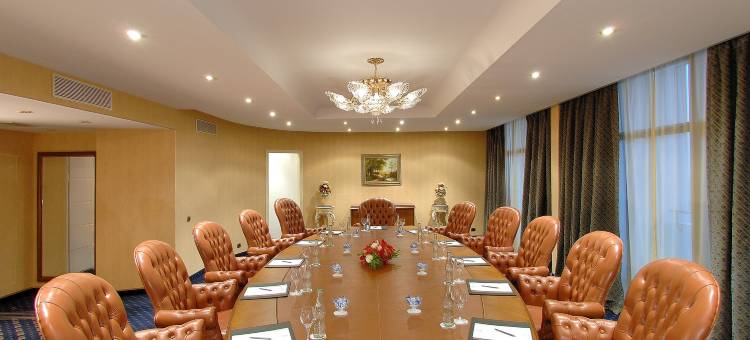 恩贾梅纳莱杰广场酒店(Ledger Plaza Hotel N'Djamena)图片