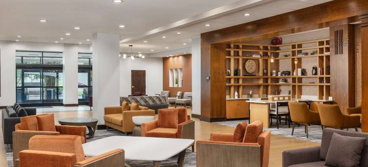 格林斯伯勒机场假日酒店(DoubleTree by Hilton Greensboro Airport)图片