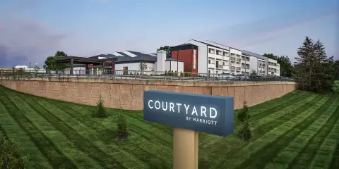 堪薩斯城奧佛蘭公園/梅特卡夫學院大道南萬怡酒店