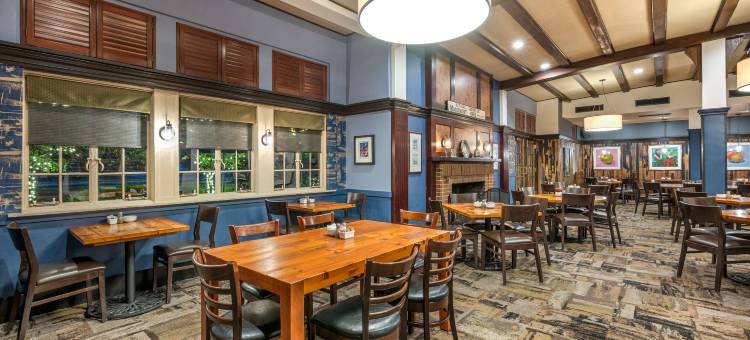 辛辛那提贝斯特韦斯特精品酒店(Best Western Premier Mariemont Inn)图片