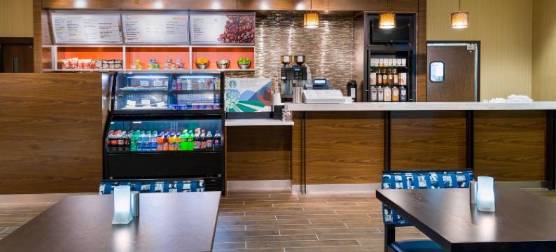 小石城市中心万怡酒店(Courtyard Little Rock Downtown)图片