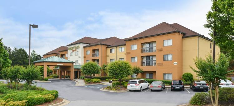 亚特兰大萨沃尼万怡酒店(Courtyard Atlanta Suwanee)图片