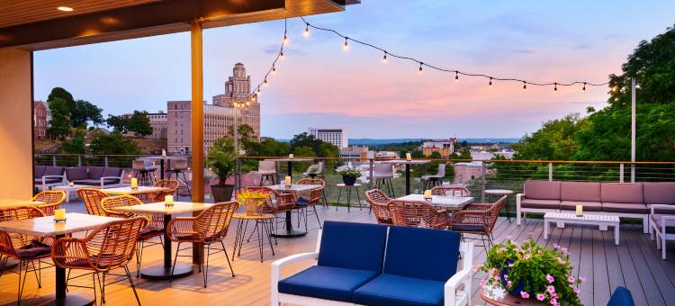 温泉城沃特斯希尔顿启缤精选酒店(The Waters Hot Springs, Tapestry Collection by Hilton)图片