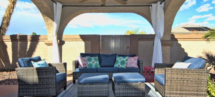 Best Off-Strip Luxury Las Vegas House, 5 Bdrm, Giant Pool, 1/4 Acre, 65-85" TVs图片