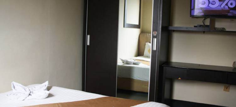 Fallinda Hotel Cibinong图片