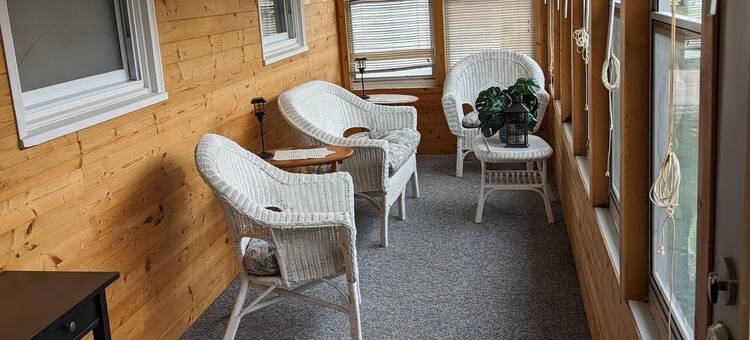 漂砾缺失地区温馨四卧室惬意氛围尽享悬崖丘陵美景度假屋(Cozy 4 bedroom relax atmosphere enjoy beauty of bluff country  driftless region)图片