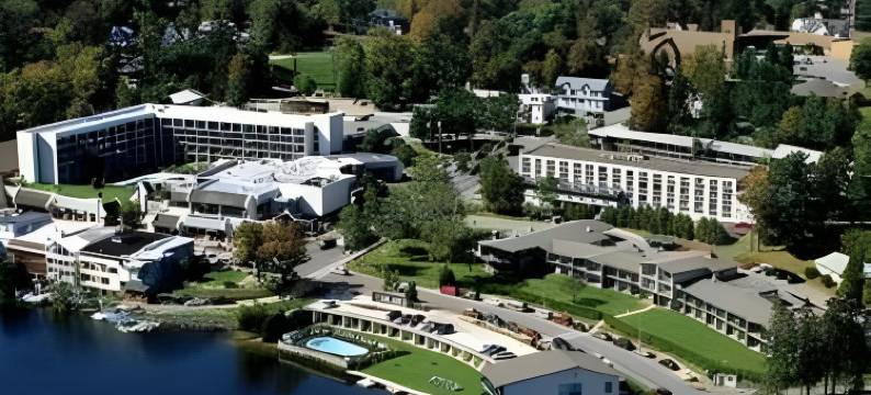 高峰度假酒店(High Peaks Resort)图片