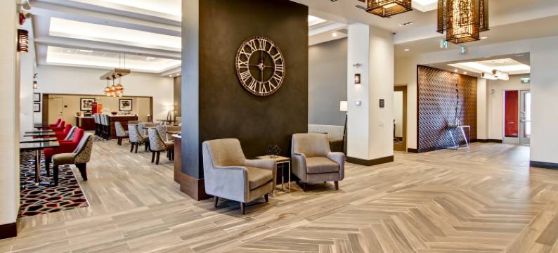 大草原城希尔顿欢朋套房酒店(Hampton Inn & Suites by Hilton-Grande Prairie, Alberta)图片