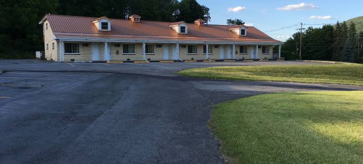 阿尔图纳休闲酒店(Relax Inn Altoona)图片