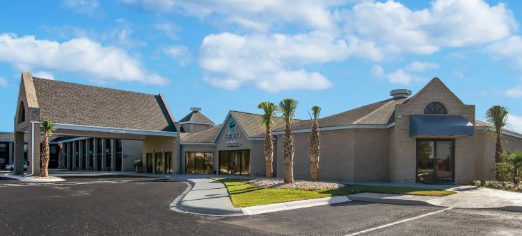 凯隆波因特酒店 - 近大学(Clarion Pointe Near University)图片