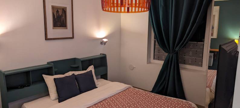 草地马厩(Aux Écuries des Pres)图片