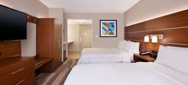 Holiday Inn Express 费尔法克斯 - 阿灵顿大道(Holiday Inn Express FAIRFAX - ARLINGTON BOULEVARD by IHG)图片