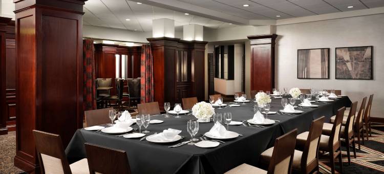 阿灵顿希尔顿酒店(Hilton Arlington)图片