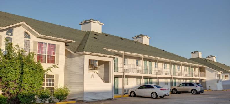 布兰森剧院区温德姆豪生酒店(Howard Johnson by Wyndham Branson Theatre District)图片