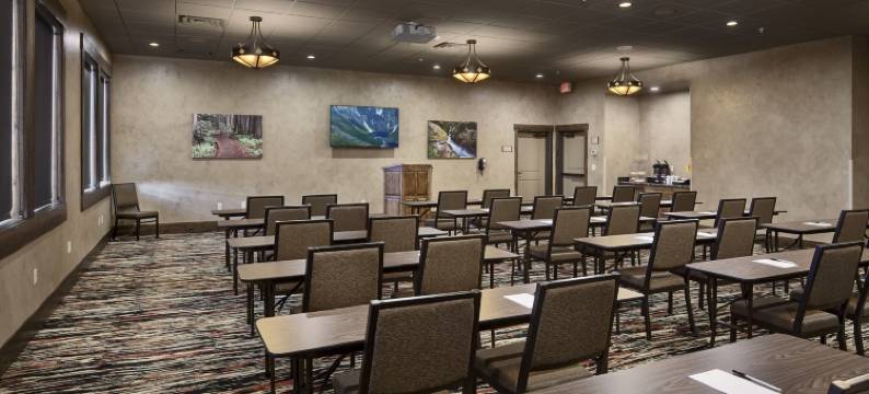 Glacier International Lodge国际旅馆(Glacier International Lodge)图片