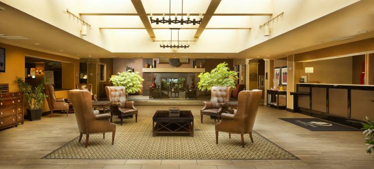 华盛顿希尔顿逸林酒店草地娱乐场区(DoubleTree by Hilton Washington Meadow Lands Casino Area)图片