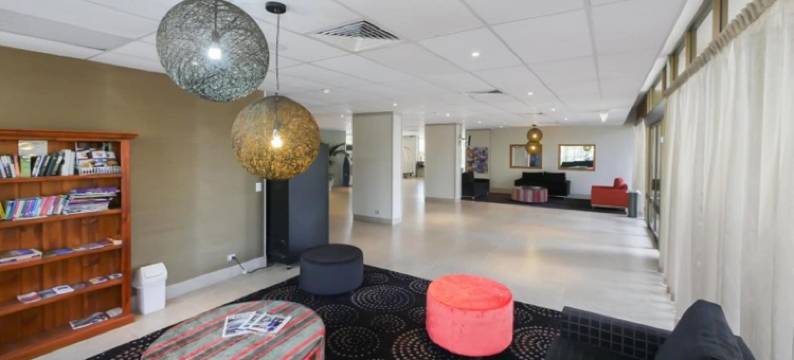 首脑会议公寓(The Summit Apartments)图片