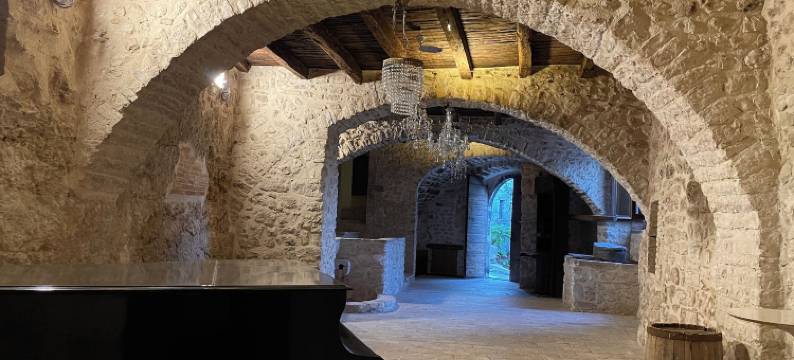 圣瓦伦蒂诺堡(Borgo San Valentino)图片