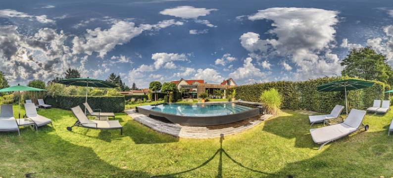 阿尔温施普雷维森乡村别墅酒店(Alwine - Landhaus an den Spreewiesen)图片