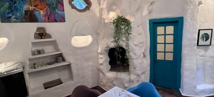 高迪之家(Casa Gaudí)图片