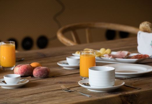 Na Travessa Suítes Hotel Overview