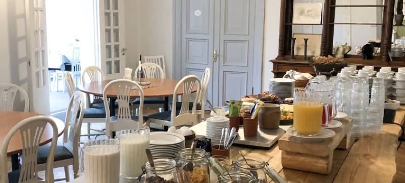 华布亚斯缇外瑞库德宾馆(Sjöbo Gästgifvaregård)图片