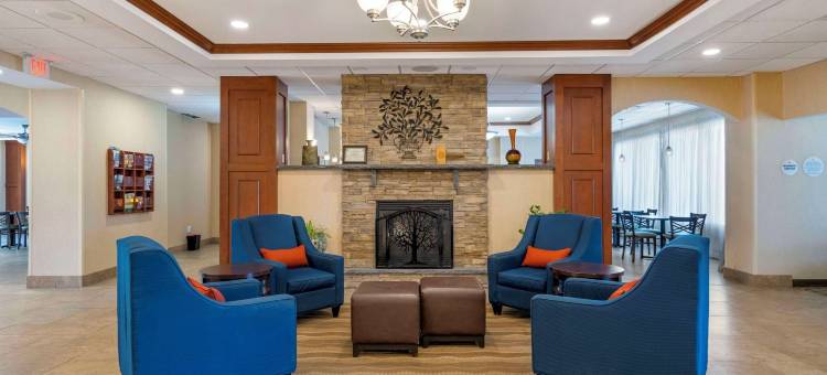 沃特敦舒适套房酒店-千岛(Comfort Inn & Suites Watertown - 1000 Islands)图片