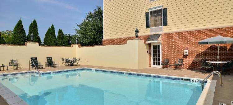 威廉斯堡广场州立学院欢朋酒店套房(Hampton Inn & Suites State College at Williamsburg Square)图片