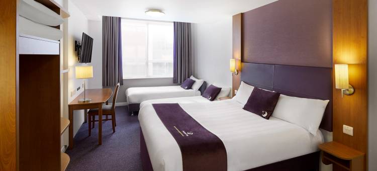 伦敦伊琳高级酒店(Premier Inn London Ealing)图片