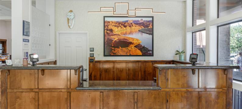 峡谷地贝斯特韦斯特优质酒店(Best Western Plus Canyonlands Inn)图片