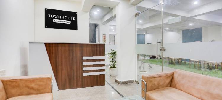 Super Townhouse Subhash Chowk Near Medanta Hospital Formerly L B Residency图片