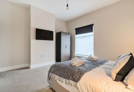 Modern Home Near City Ctre Etihad Co-op Arena Hotel Overview